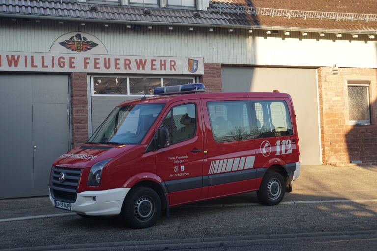 4/19 - Mannschaftstransportwagen