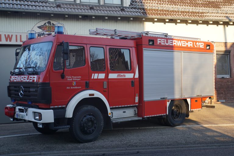 4/46 - Hilfeleistungslöschfahrzeug